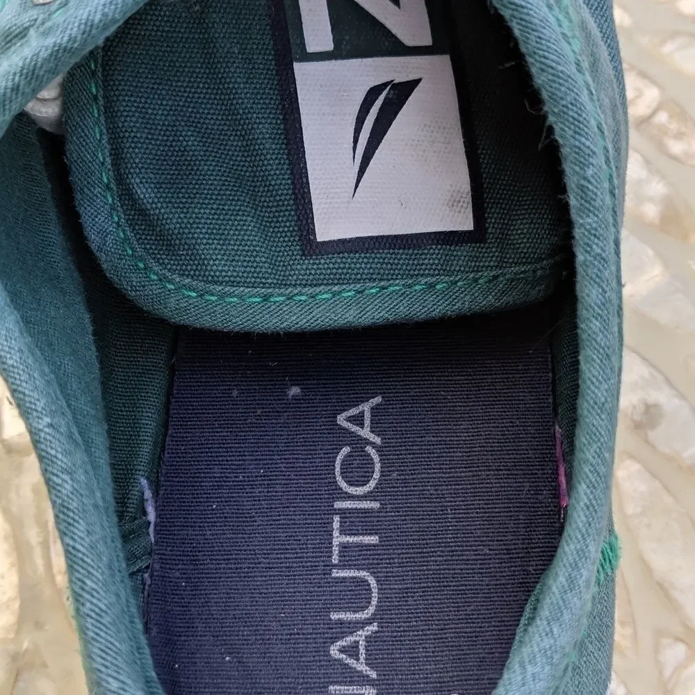Nautica step out
